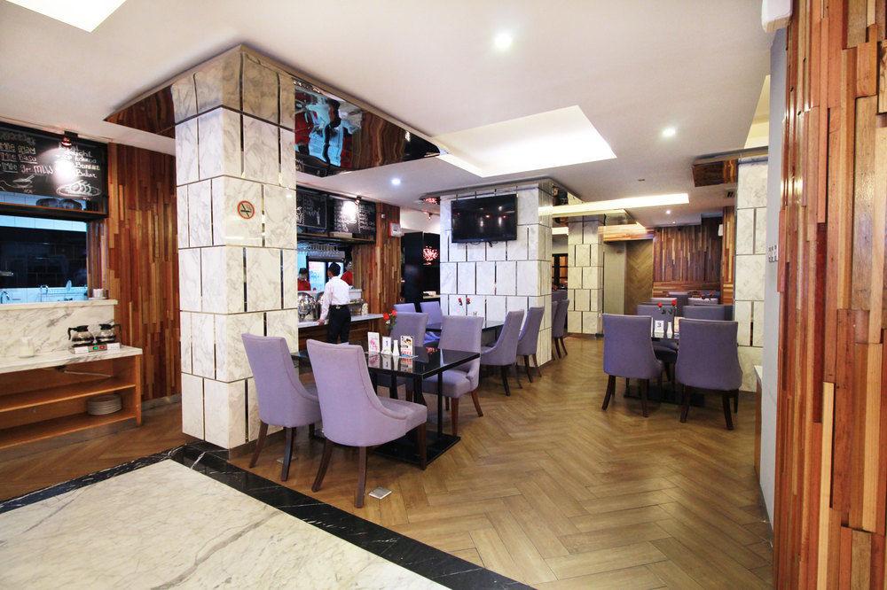 Collection O 7 Hotel Melawai Jakarta Eksteriør bilde