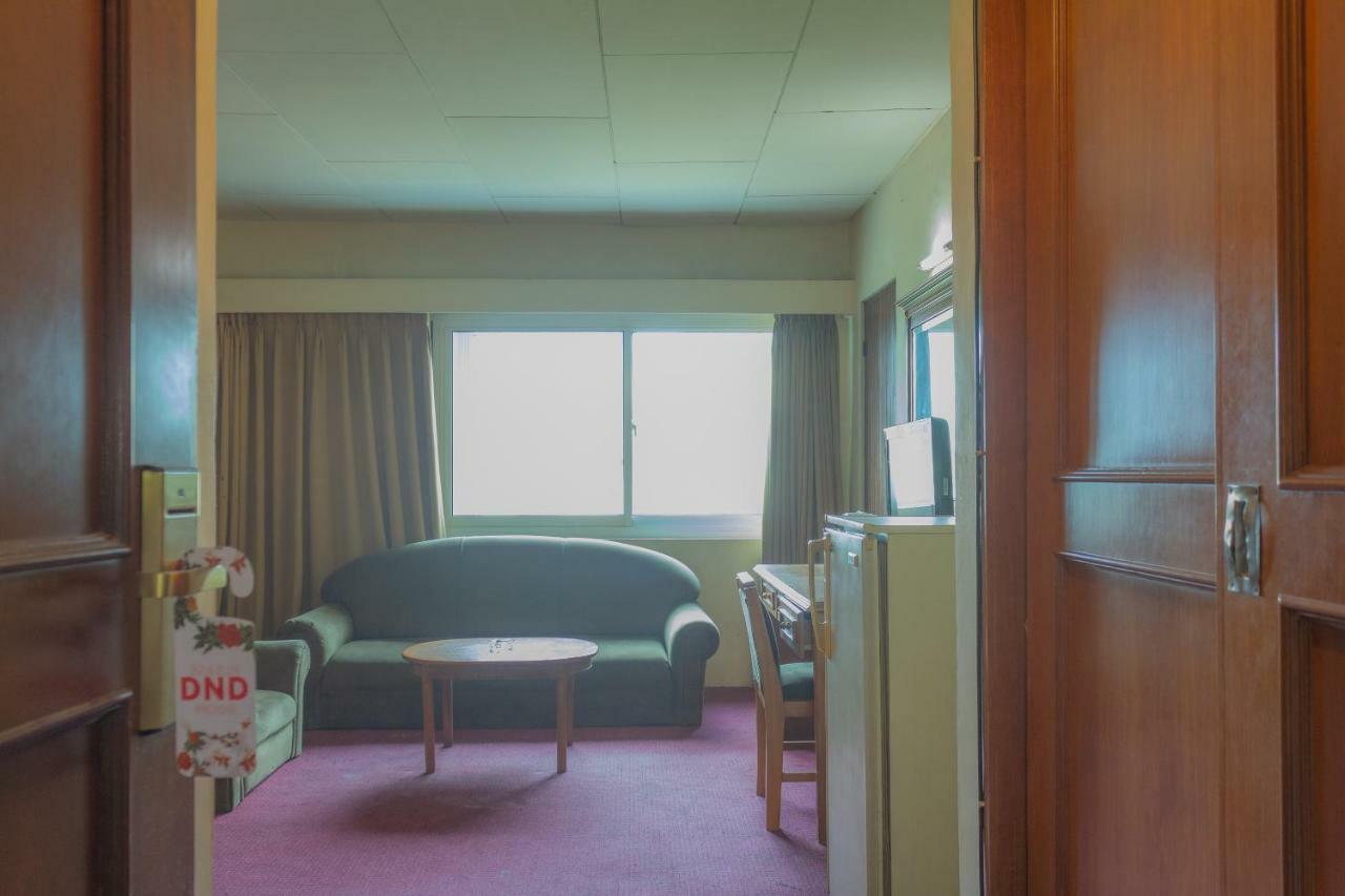 Collection O 7 Hotel Melawai Jakarta Eksteriør bilde